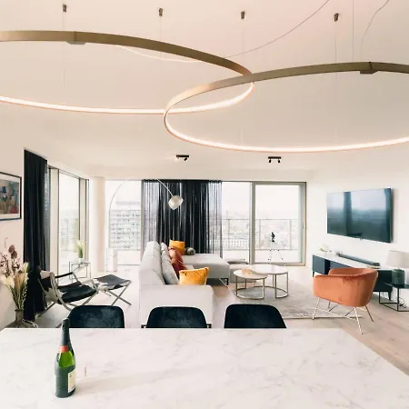 Sky Tower One By Interhome Apartment *