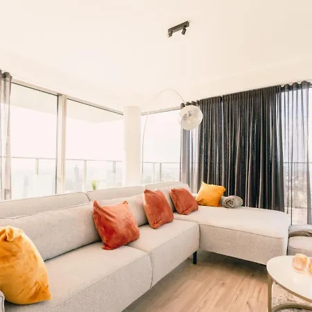 Διαμέρισμα Sky Tower View With Parking By Interhome