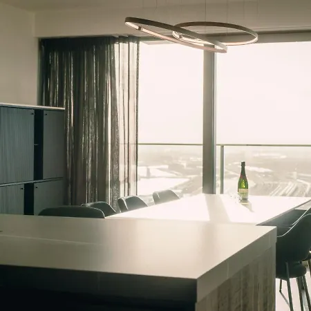 Sky Tower View With Parking By Interhome Apartamento