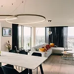 Daire Sky Tower View With Parking By Interhome *