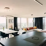 Sky Tower View With Parking By Interhome Daire